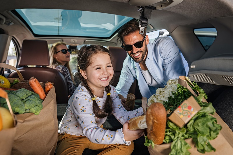 Tesco и Mondi обединяват усилия, за да създадат устойчиви пазарски торбички, подходящи за контакт с храни, като използват рециклирани хартиени отпадъци от магазините на търговската верига.